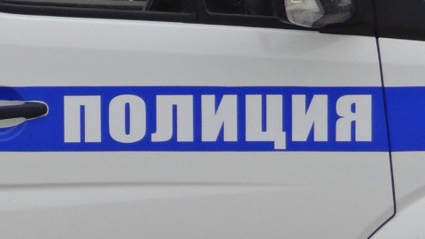 В Сафакулевском районе сотрудниками полиции задержана подозреваемая в угоне